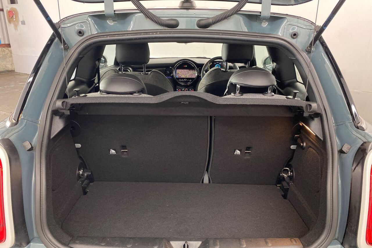 MINI HATCHBACK, , hi-res