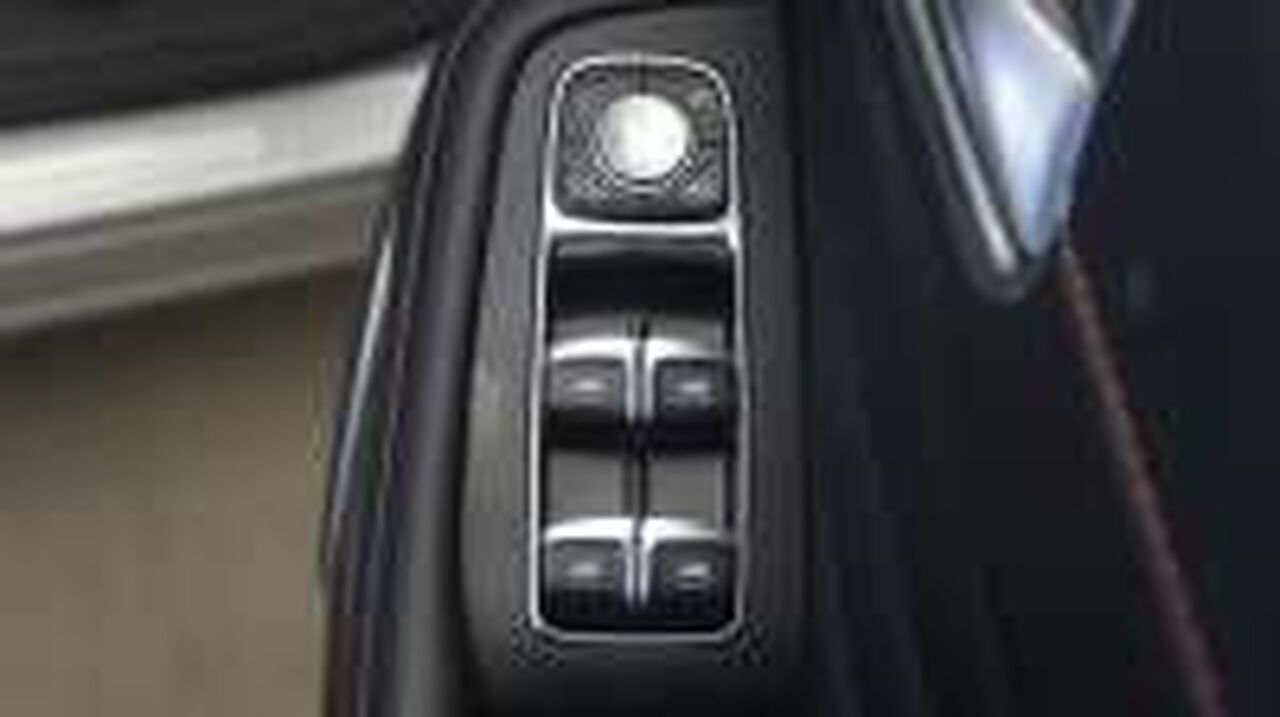 MG MOTOR UK HS, , hi-res