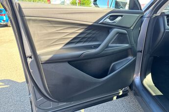 MG MOTOR UK HS, , hi-res