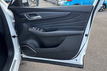 MG MOTOR UK HS, , hi-res