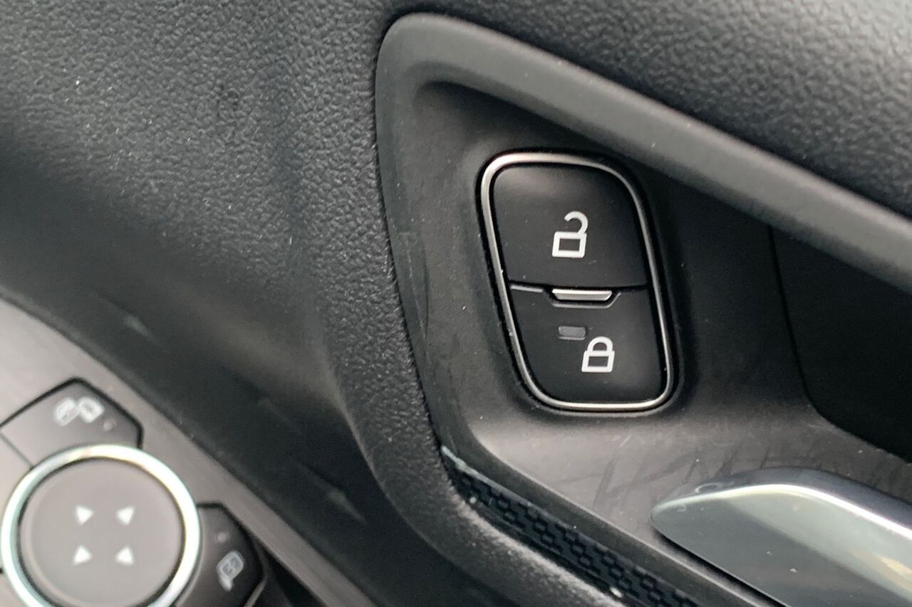 FORD KUGA, , hi-res