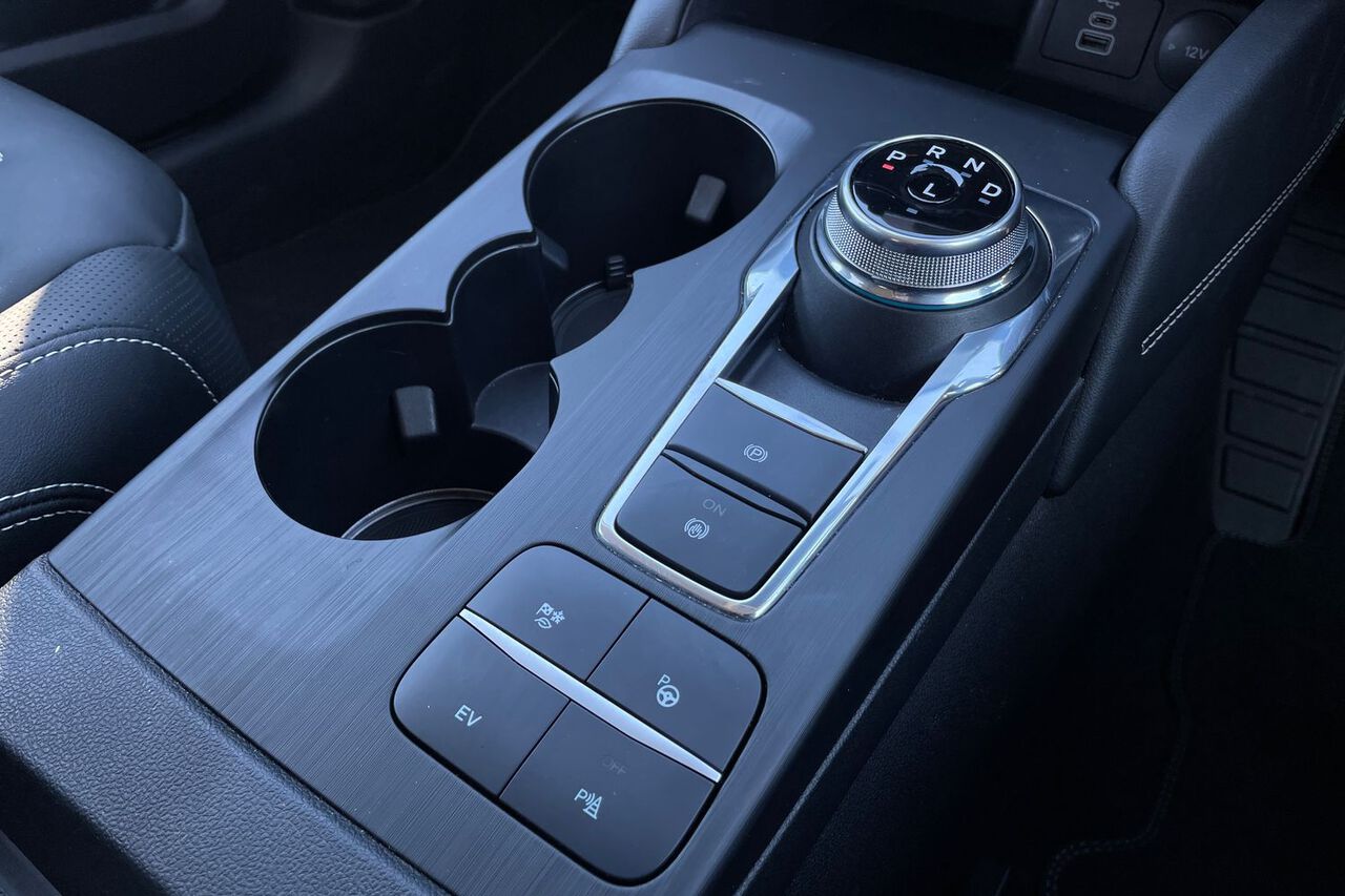 FORD KUGA, , hi-res