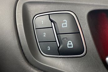 FORD KUGA VIGNALE, , hi-res