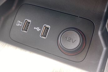 MG MOTOR UK HS, , hi-res