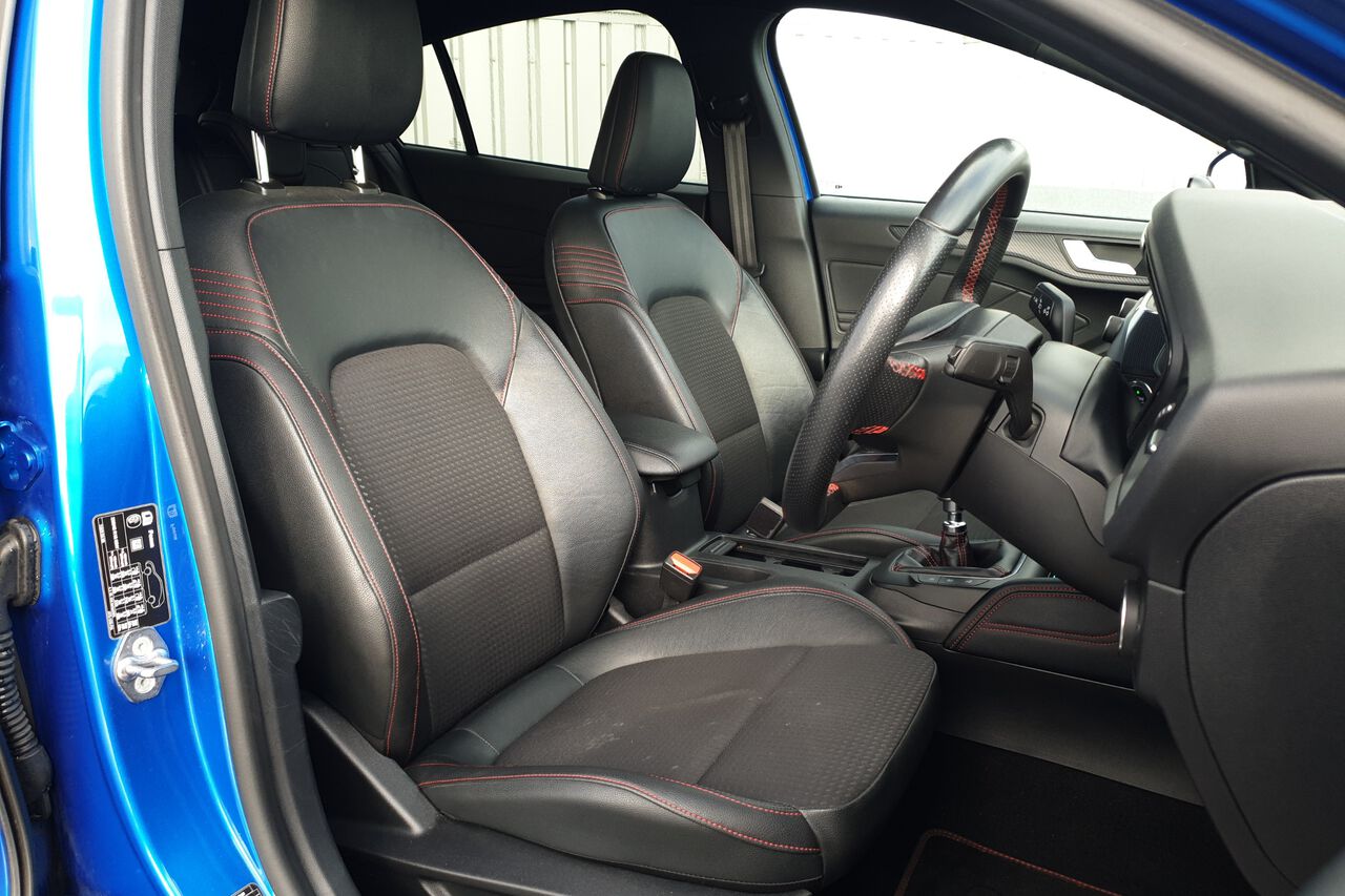 FORD FOCUS, , hi-res