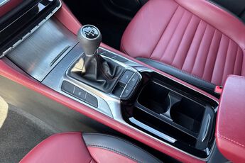 MG MOTOR UK HS, , hi-res