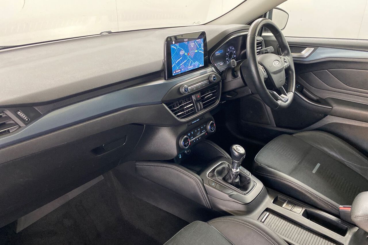 FORD FOCUS, , hi-res
