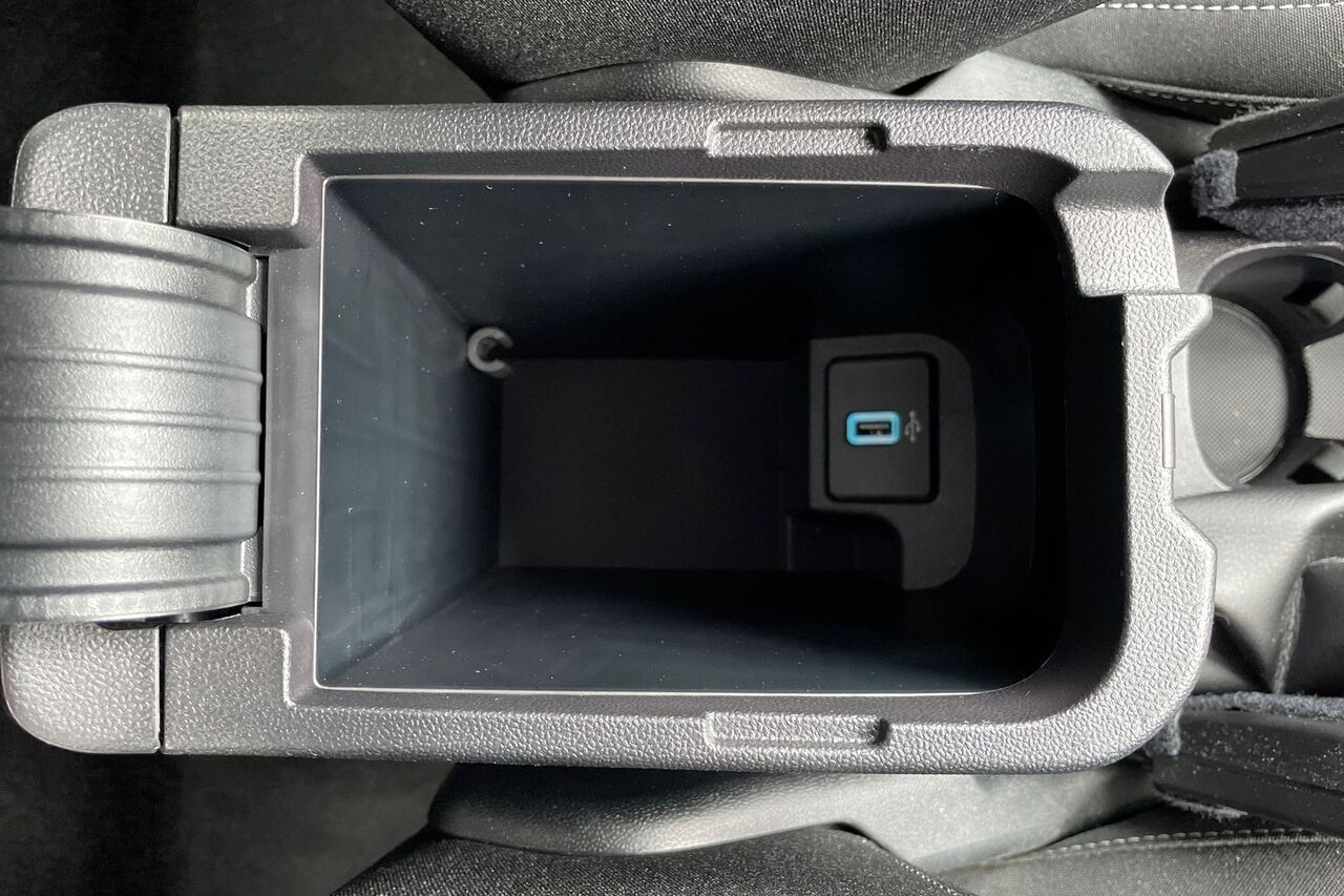 FORD FIESTA, , hi-res