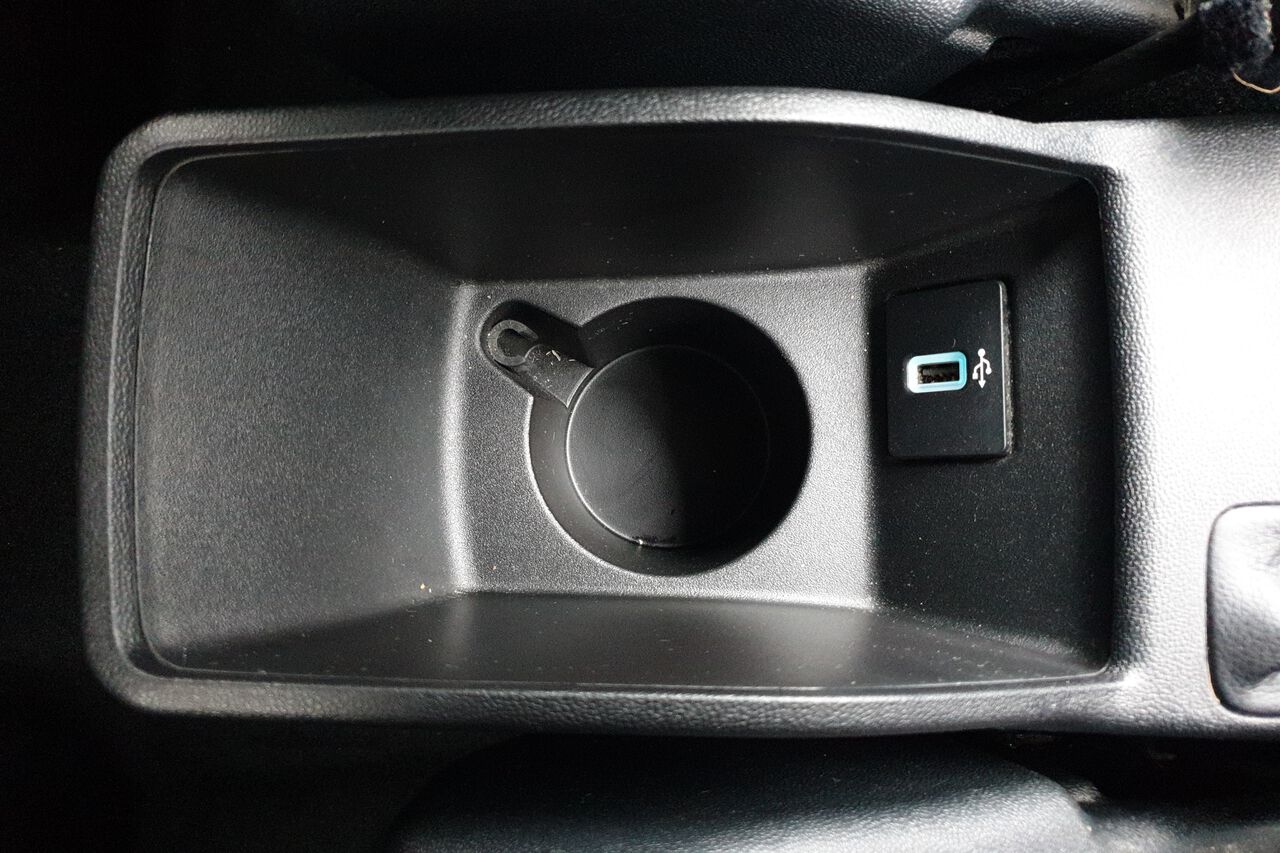 FORD FIESTA, , hi-res
