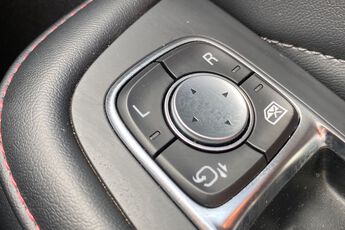 MG MOTOR UK HS, , hi-res