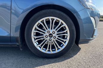 FORD FOCUS, , hi-res