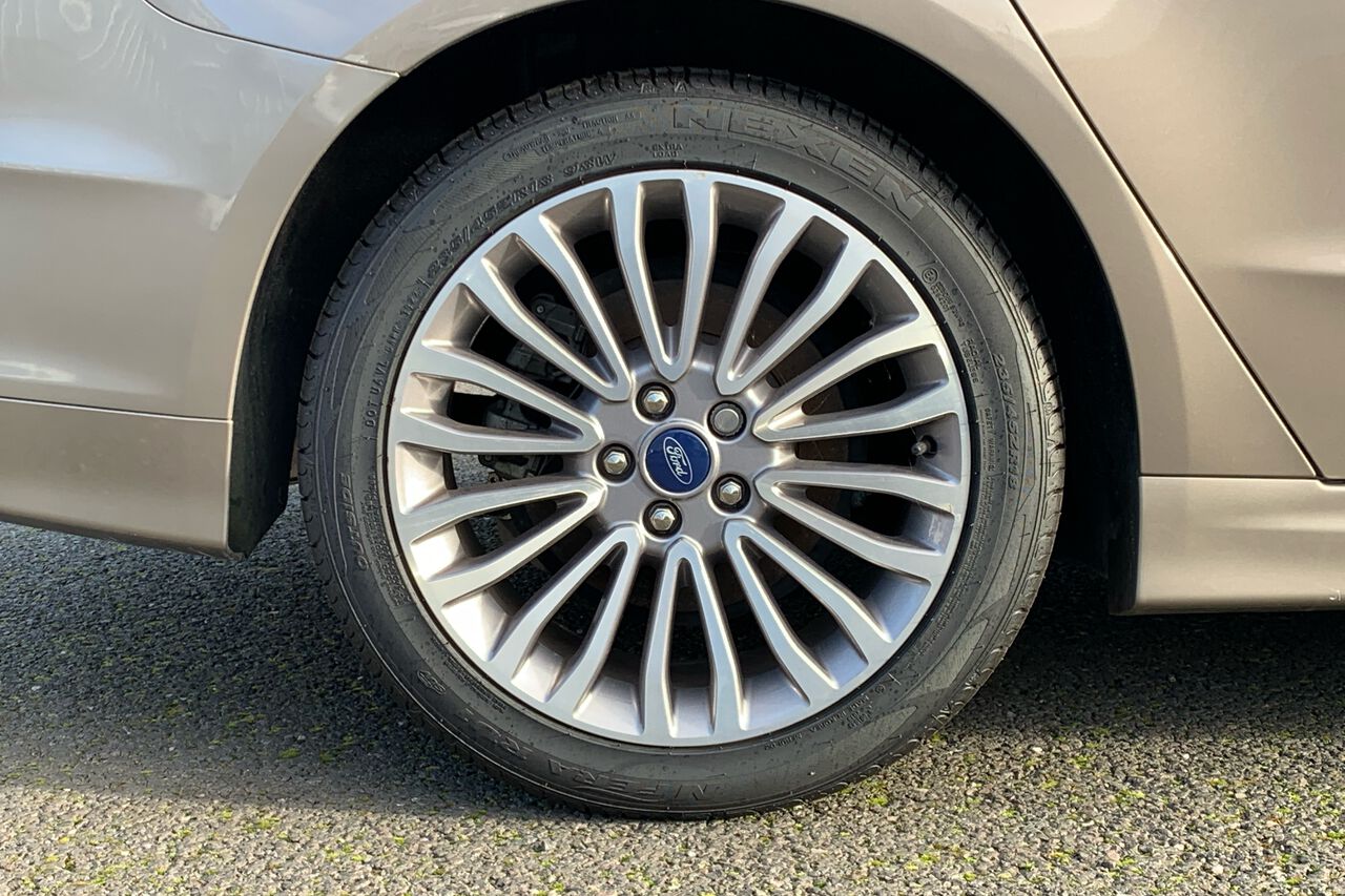 FORD MONDEO, , hi-res