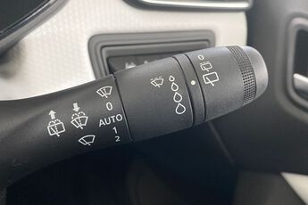 RENAULT CLIO, , hi-res