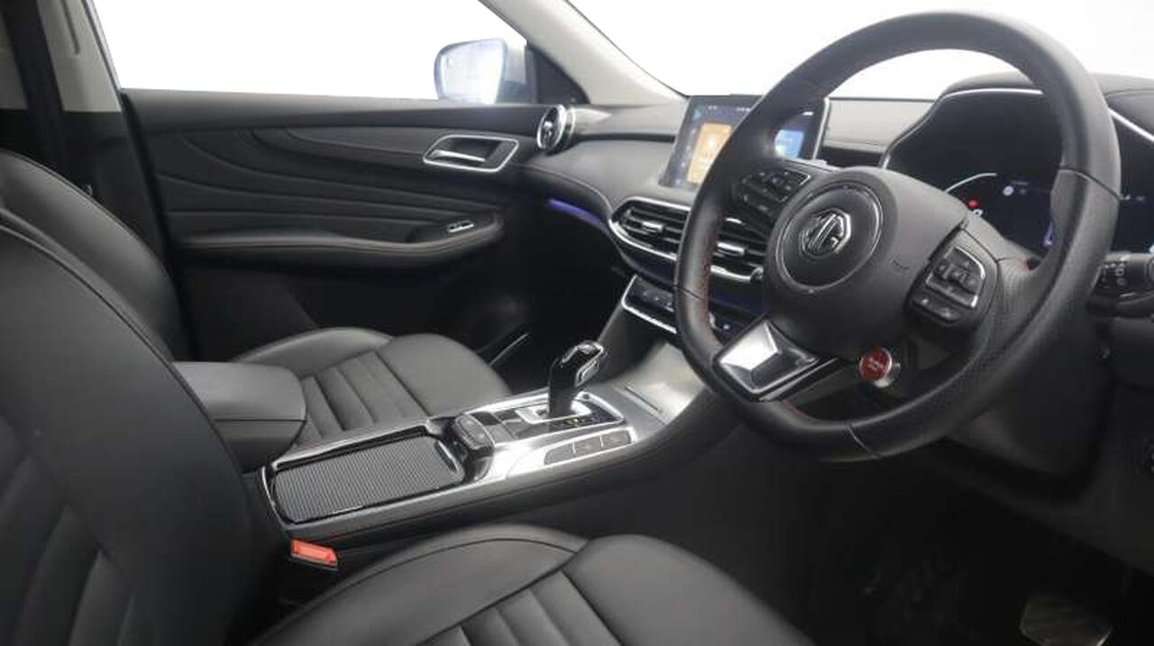 MG MOTOR UK HS, , hi-res