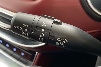 MG MOTOR UK HS, , hi-res