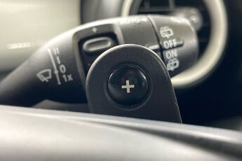 MINI HATCHBACK, , hi-res