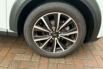 FORD PUMA, , hi-res