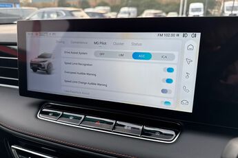 MG MOTOR UK HS, , hi-res