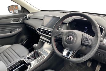 MG MOTOR UK HS, , hi-res
