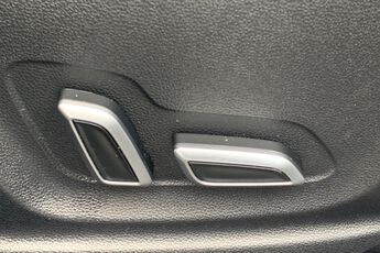 MG MOTOR UK HS, , hi-res