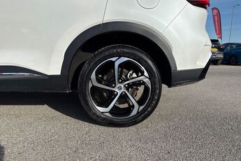 MG MOTOR UK HS, , hi-res