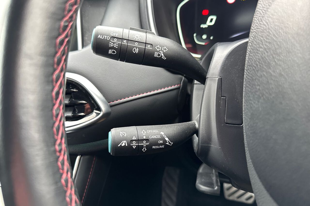 MG MOTOR UK HS, , hi-res