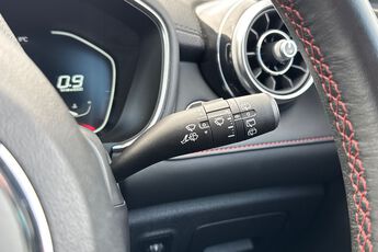 MG MOTOR UK HS, , hi-res