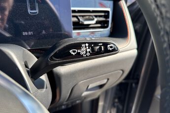 MG MOTOR UK HS, , hi-res