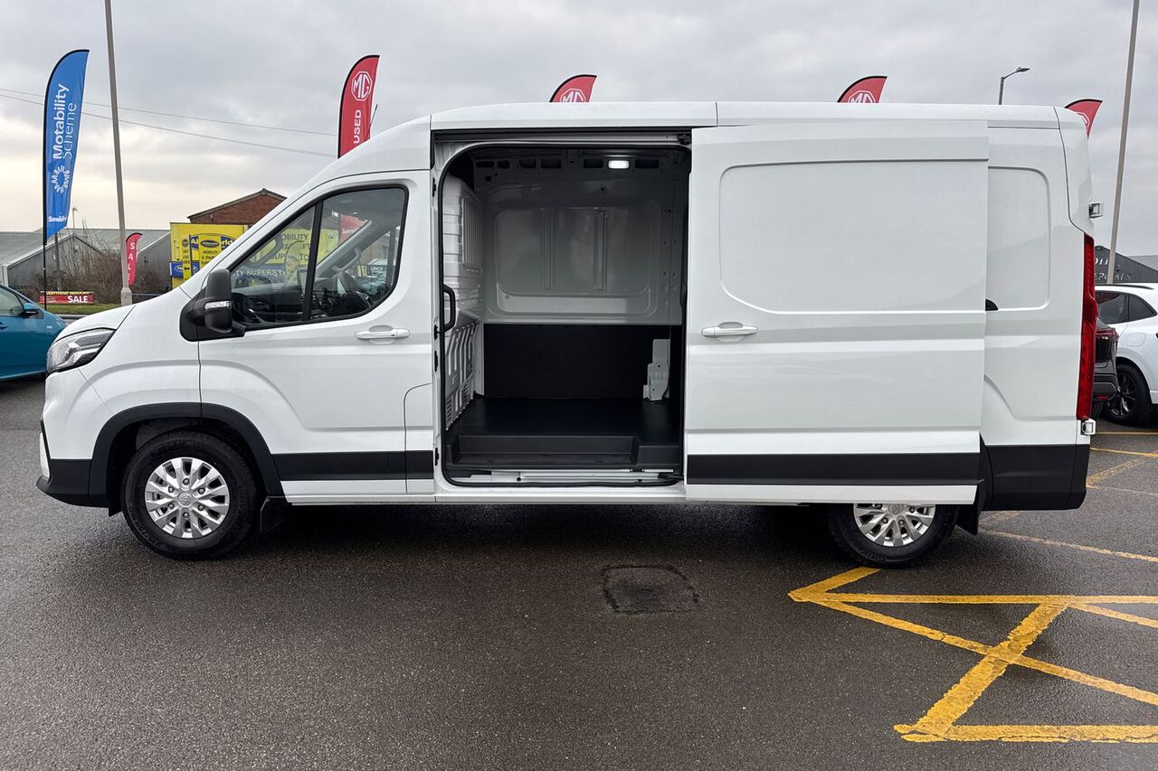 MAXUS DELIVER 9, , hi-res