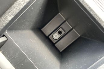 MG MOTOR UK HS, , hi-res