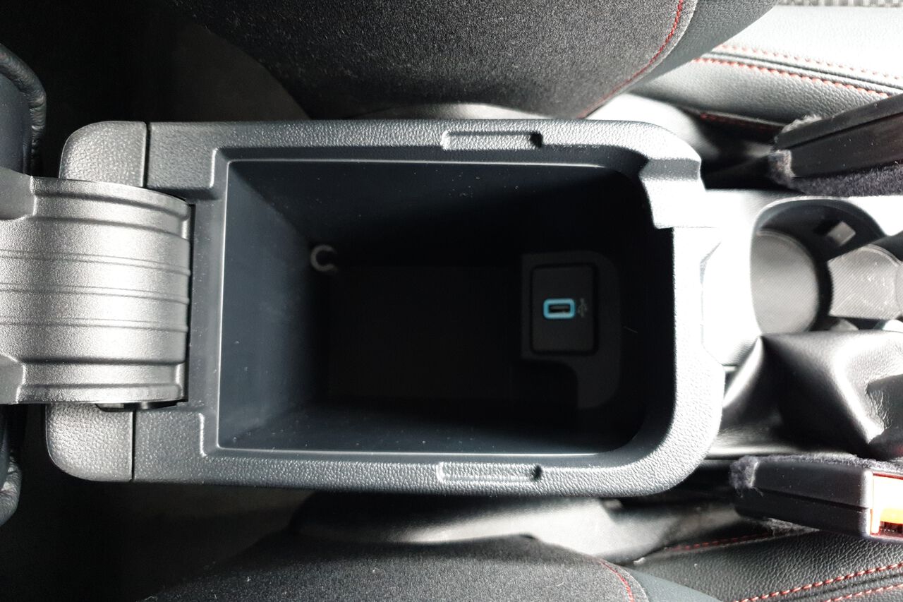 FORD FIESTA, , hi-res