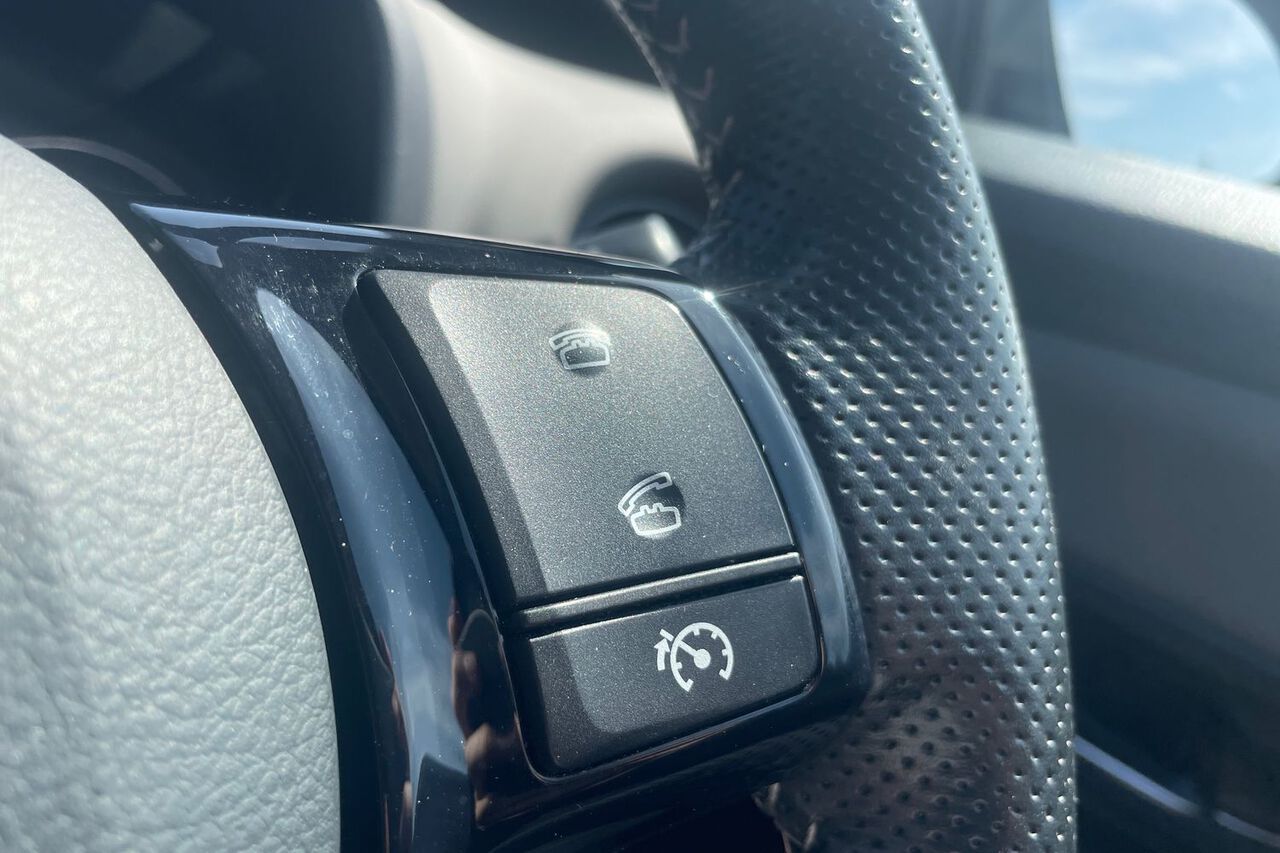 TOYOTA YARIS, , hi-res