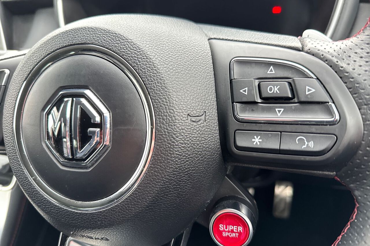 MG MOTOR UK HS, , hi-res