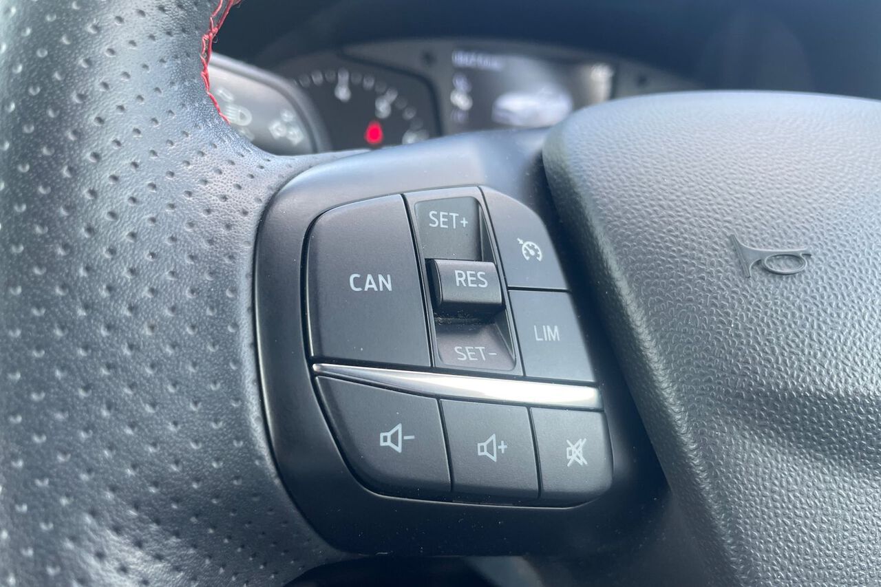FORD FIESTA, , hi-res