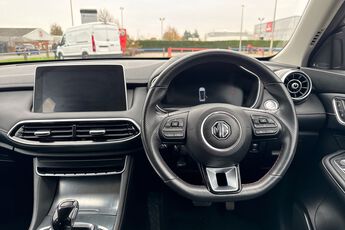 MG MOTOR UK HS, , hi-res