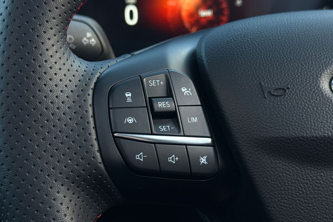 FORD KUGA, , hi-res