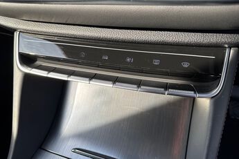 MG MOTOR UK HS, , hi-res