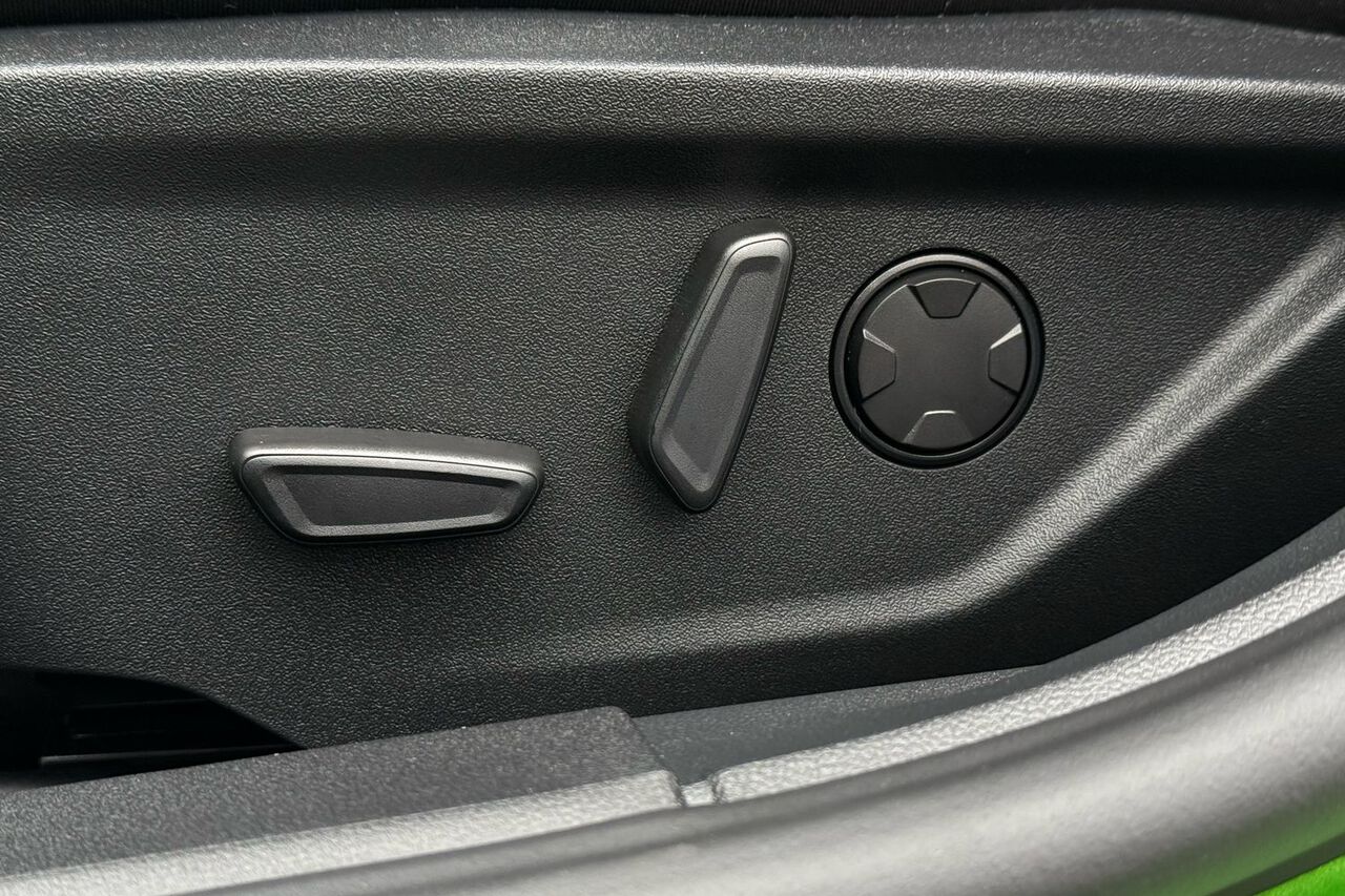 FORD FOCUS, , hi-res