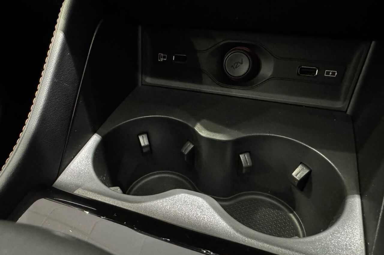 MG MOTOR UK HS, , hi-res