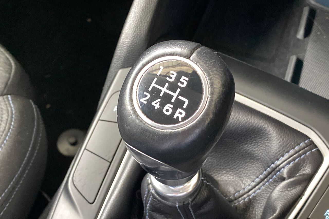 FORD FOCUS, , hi-res