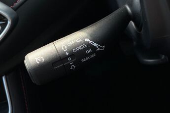 MG MOTOR UK HS, , hi-res