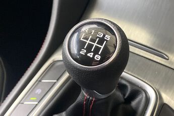 MG MOTOR UK HS, , hi-res