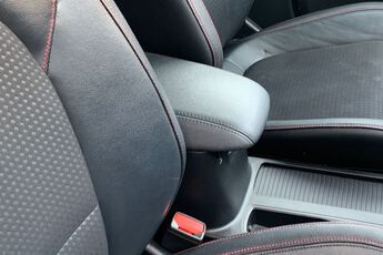 FORD FOCUS, , hi-res
