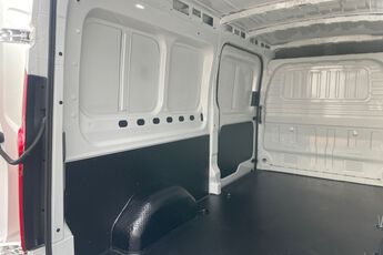 MAXUS DELIVER 9, , hi-res