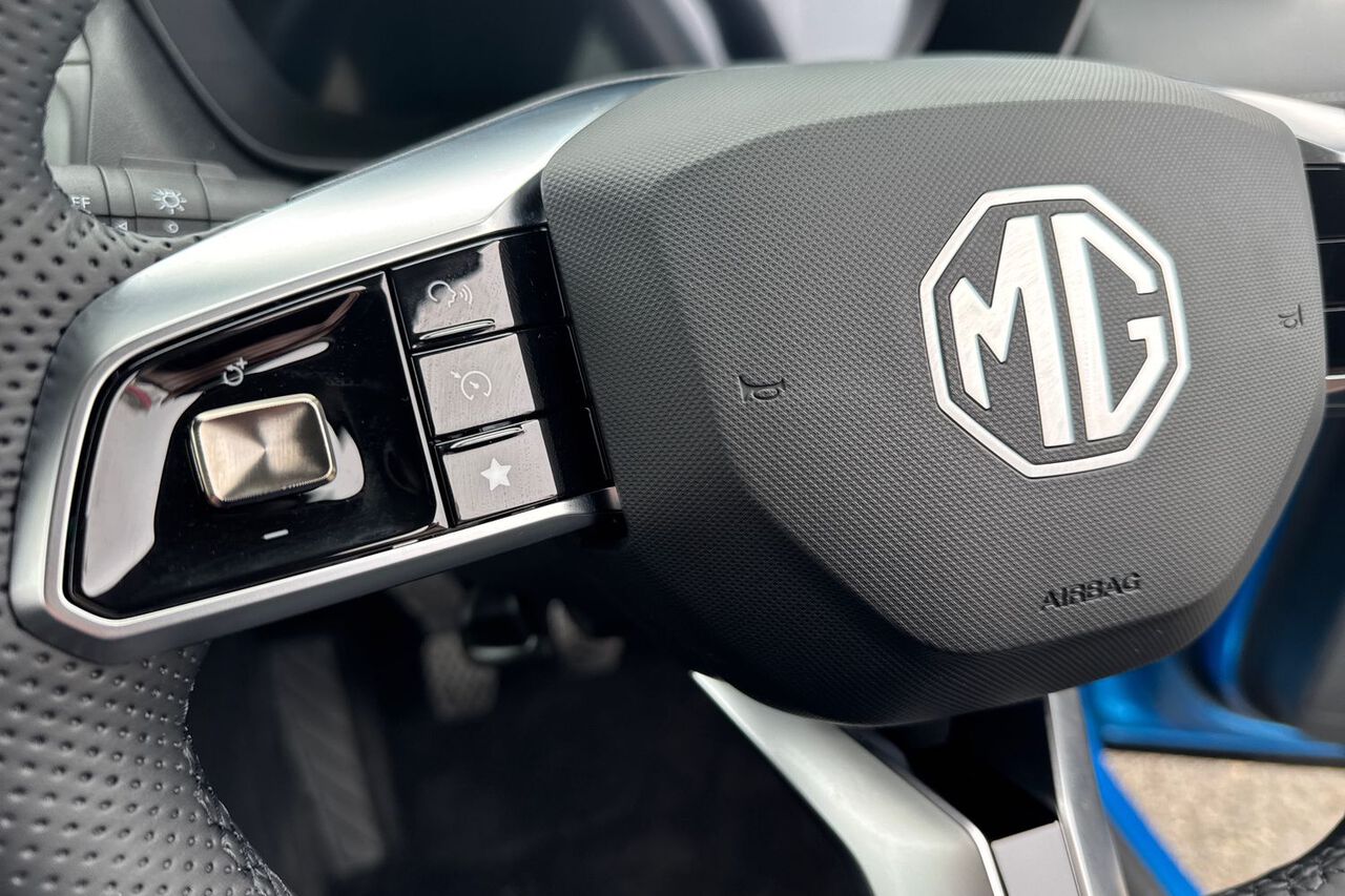 MG MOTOR UK ZS, , hi-res