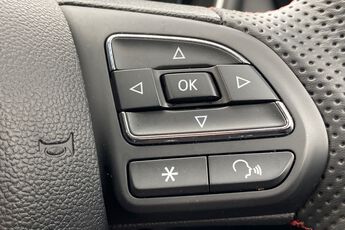 MG MOTOR UK HS, , hi-res