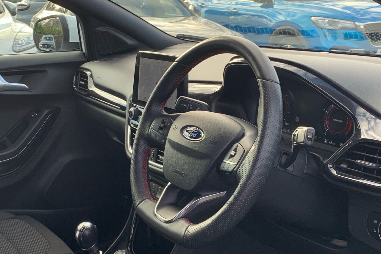 FORD PUMA, , hi-res