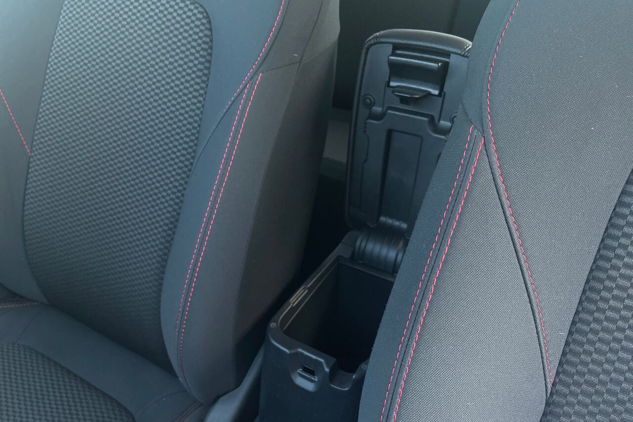 FORD FIESTA, , hi-res