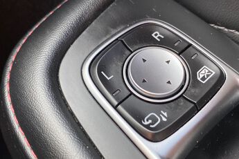 MG MOTOR UK HS, , hi-res