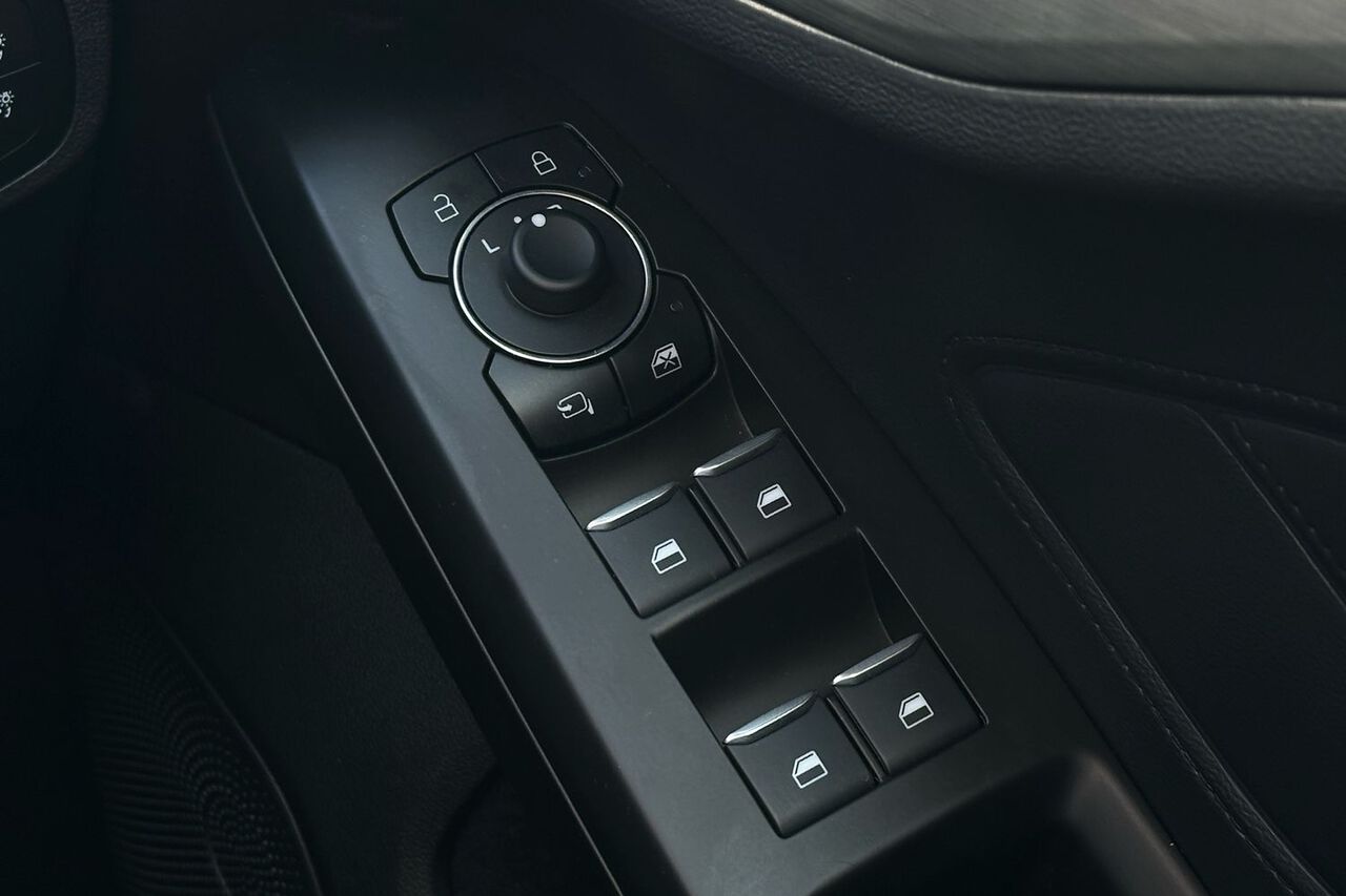 FORD FOCUS, , hi-res